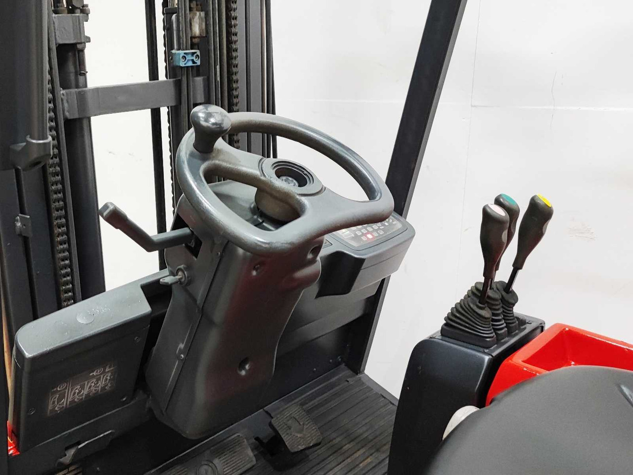 叉车 BT - 2002 - CBE 2.0F - FORKLIFT TRUCK:图8 叉车 BT - 2002 - CBE 2.0F - FORKLIFT TRUCK:图8