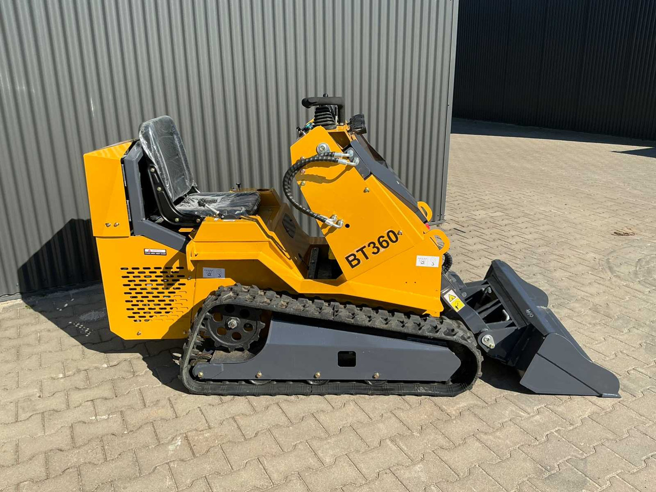 Bison Tek BT360 - 滑移装载机:图4 Bison Tek BT360 - 滑移装载机:图4