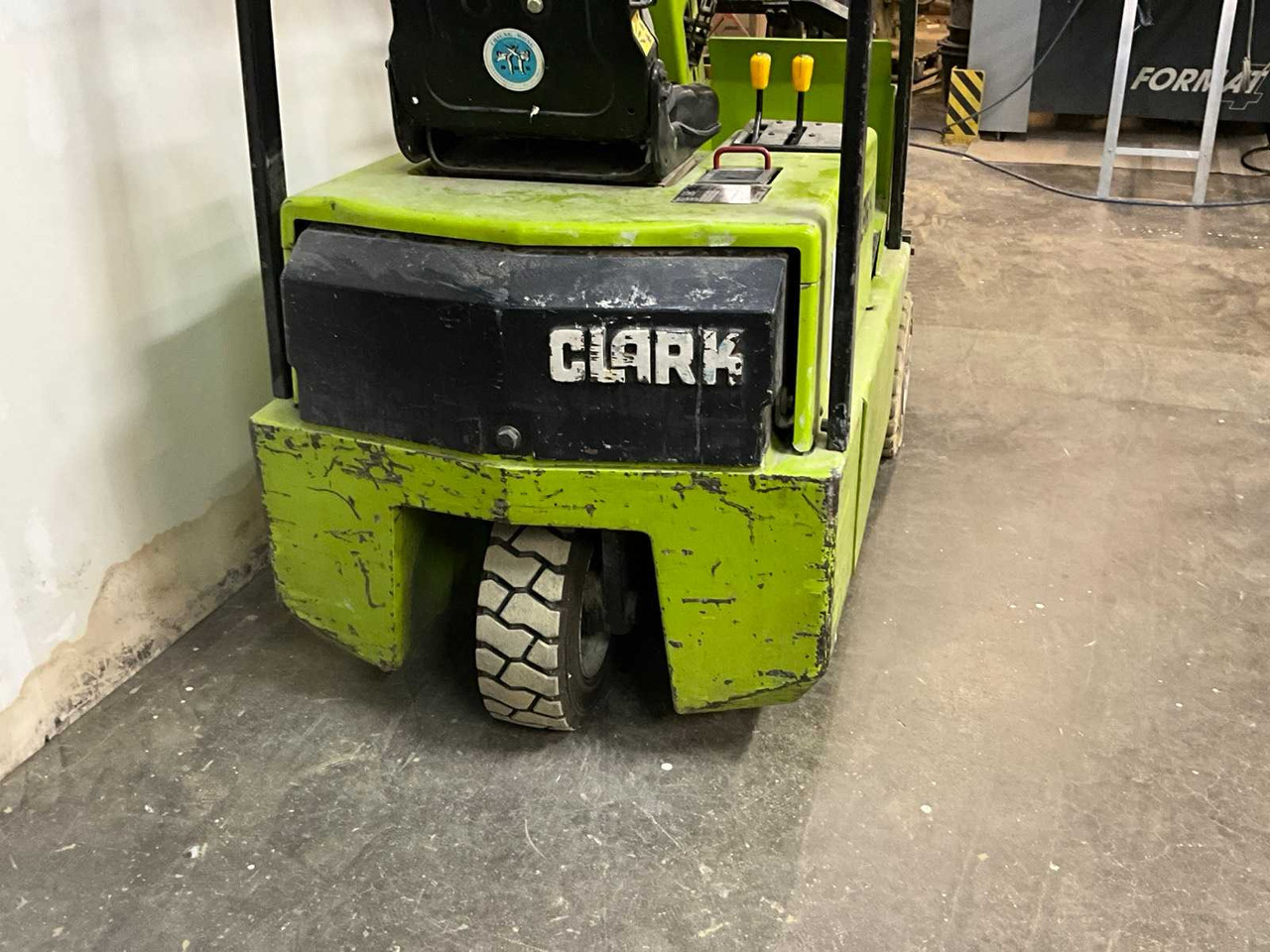 CLARK TM 15 FORKLIFT - 叉车:图4 CLARK TM 15 FORKLIFT - 叉车:图4