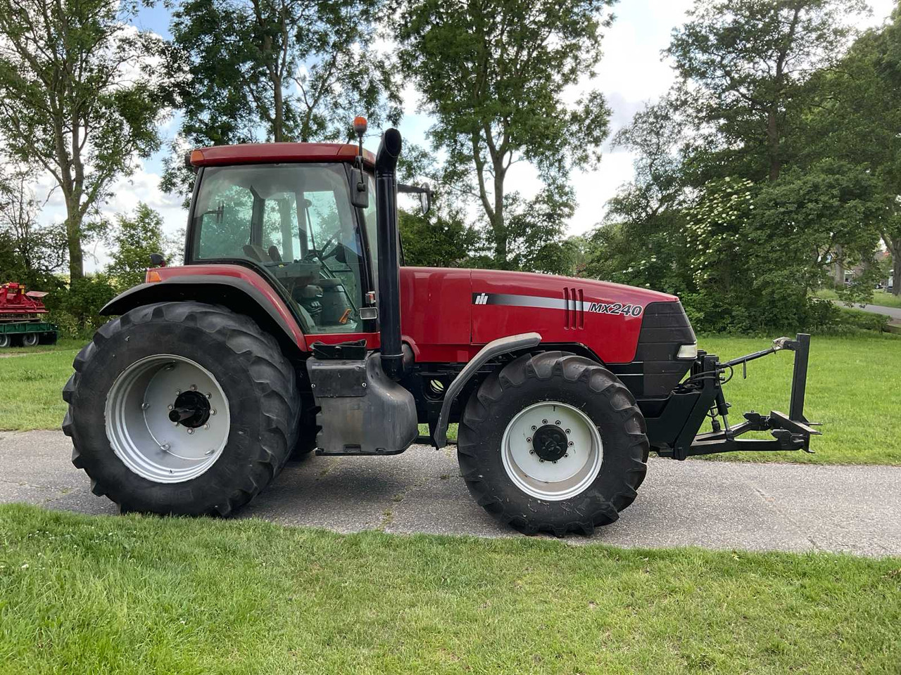 Case IH Magnum MX240 - 拖拉机:图4 Case IH Magnum MX240 - 拖拉机:图4