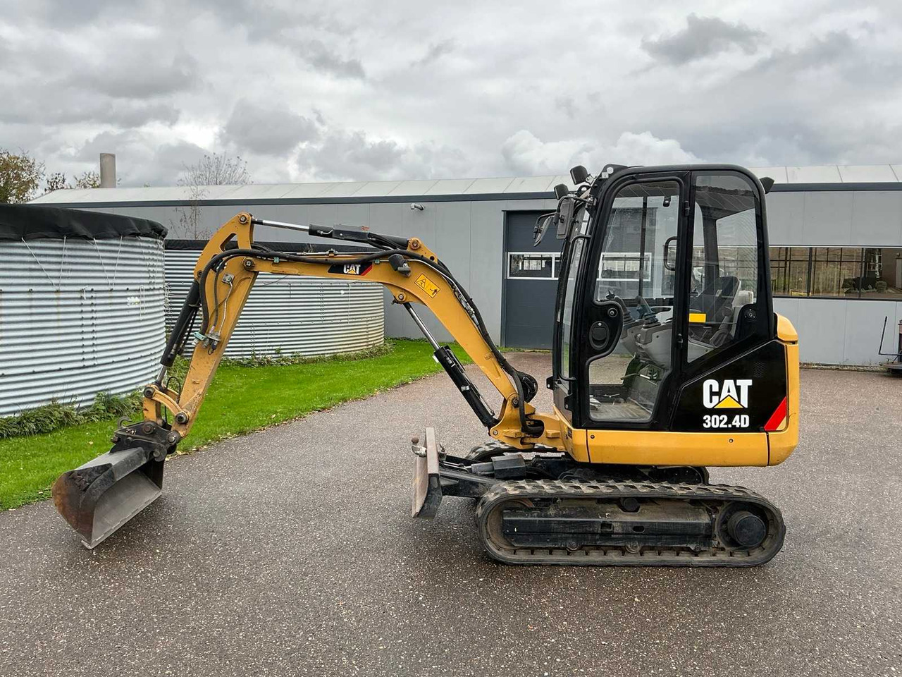 Caterpillar 302.4D - 小型挖掘机:图2 Caterpillar 302.4D - 小型挖掘机:图2
