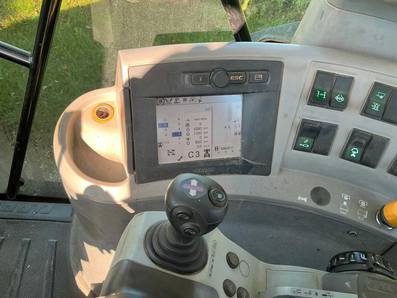 拖拉机 Claas 640 Arion A19：图24