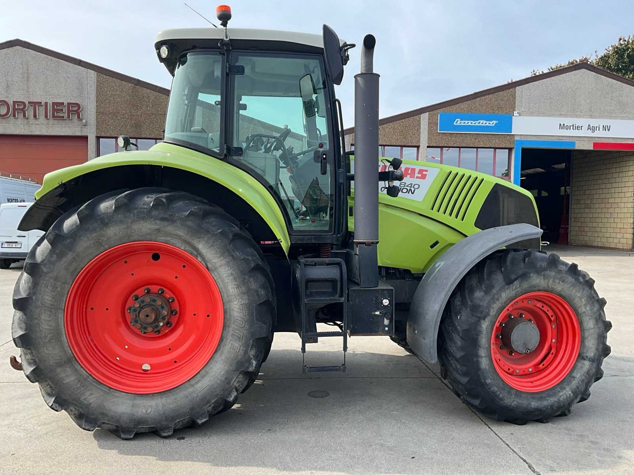 Claas 840 Axion - 拖拉机:图4 Claas 840 Axion - 拖拉机:图4