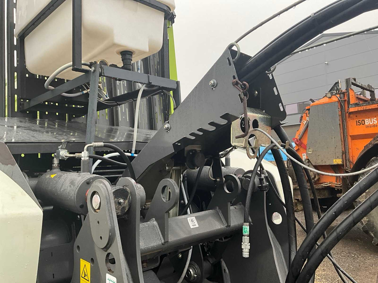 自装式货车 Claas Cargos 8500：图16