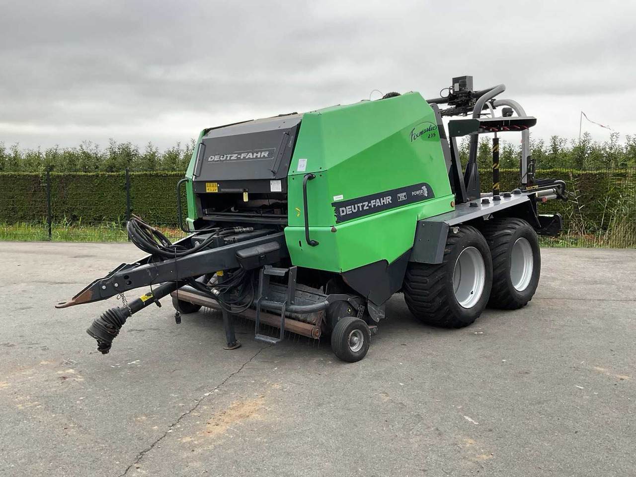 Deutz-Fahr Fixmaster 235 - 圆形打包机, 包膜机:图2 Deutz-Fahr Fixmaster 235 - 圆形打包机, 包膜机:图2