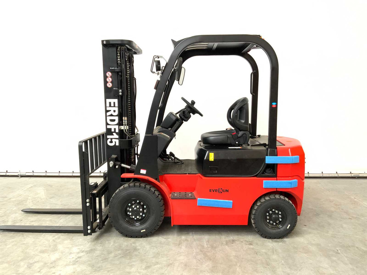 EVERUN - 2024 - ERDF15 - FORKLIFT 1.5T DIESEL - 叉车:图1 EVERUN - 2024 - ERDF15 - FORKLIFT 1.5T DIESEL - 叉车:图1