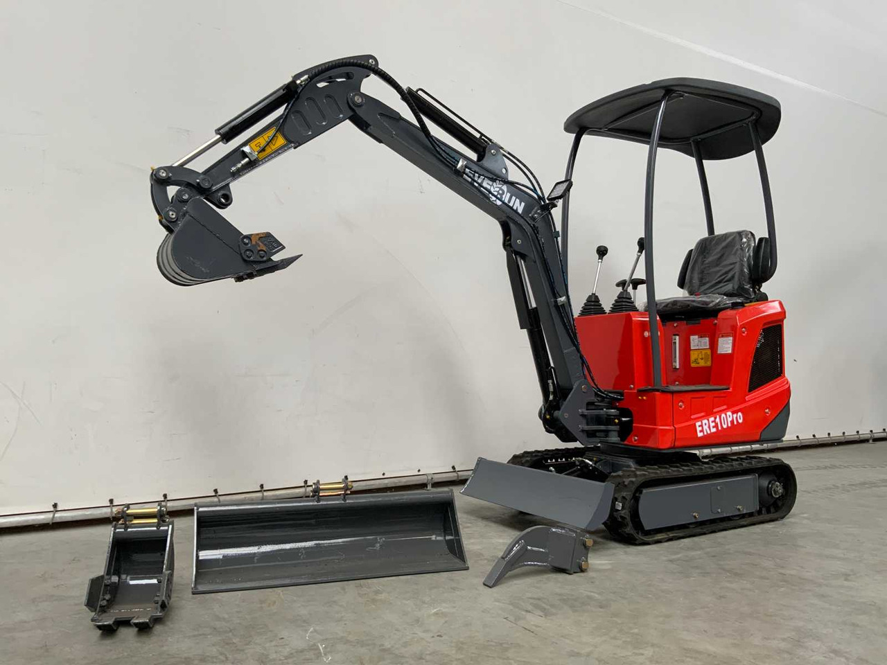 小型挖掘机 EVERUN - 2025 - ERE10PRO - MINI EXCAVATOR：图1