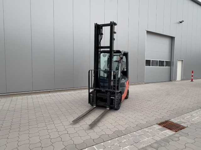 FORKLIFT TOYOTA 02-8FGF15 - 叉车:图2 FORKLIFT TOYOTA 02-8FGF15 - 叉车:图2