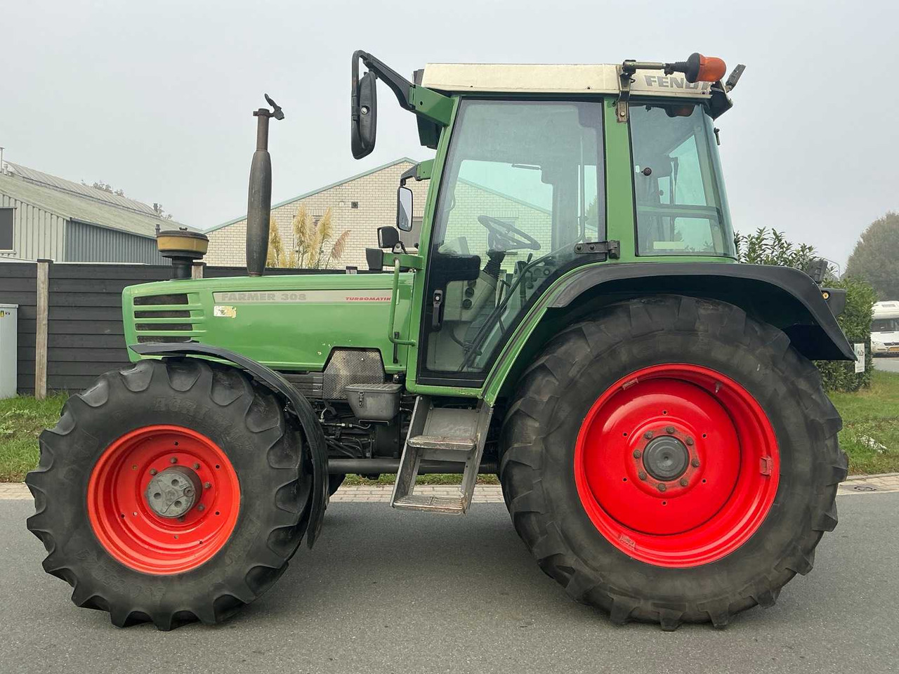 Fendt 308 Turbomatik - 拖拉机:图2 Fendt 308 Turbomatik - 拖拉机:图2