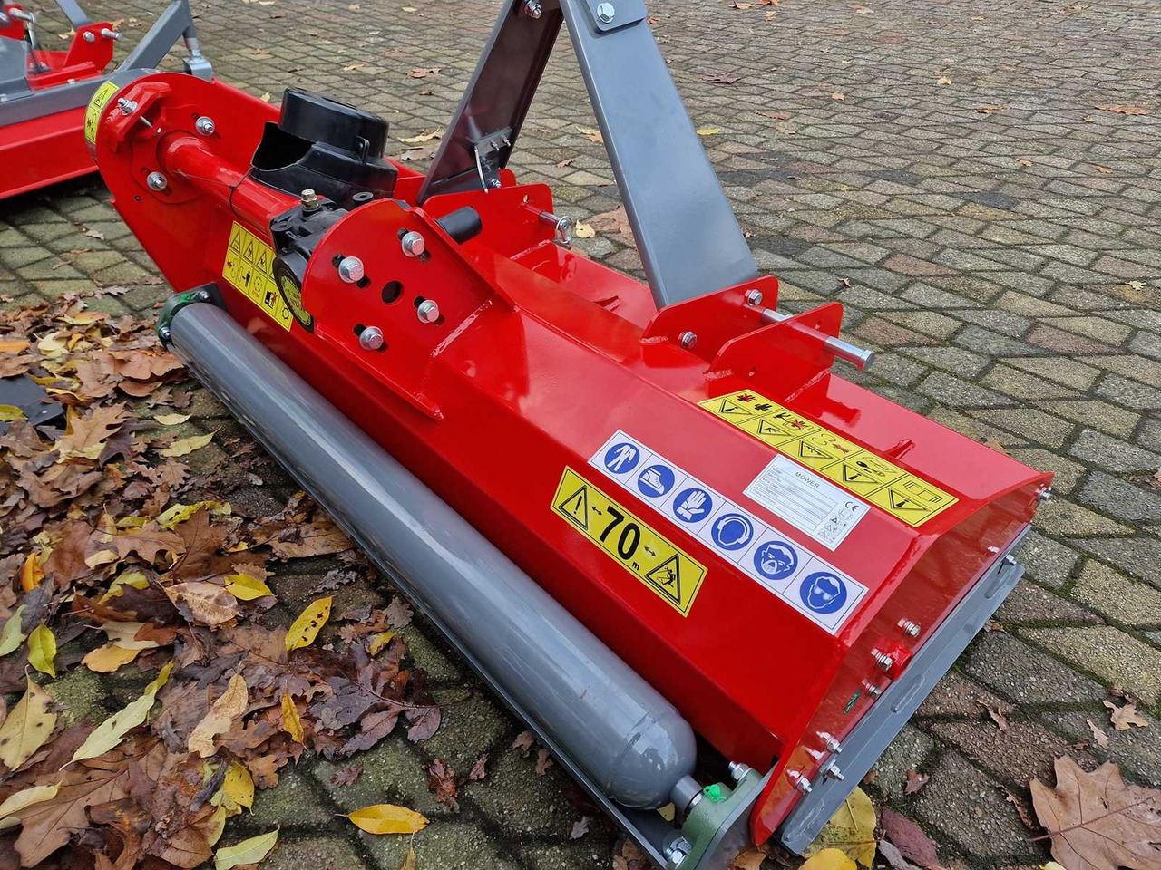 Flail Mower - Mower - 2024 - 125cm - 甩刀式割草机/ 表土疏松机:图1 Flail Mower - Mower - 2024 - 125cm - 甩刀式割草机/ 表土疏松机:图1