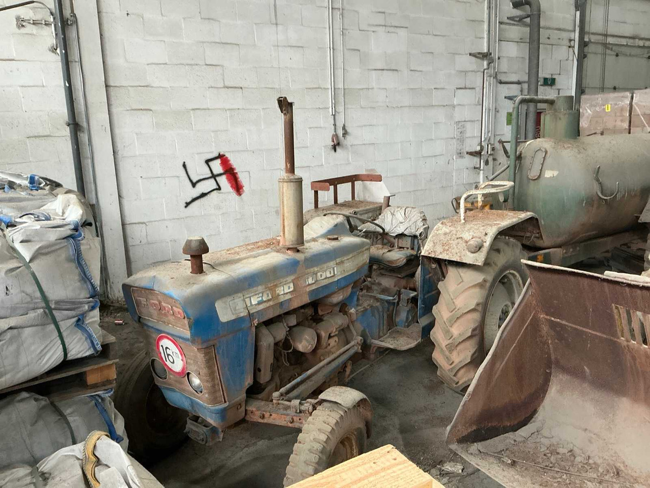 Ford 3000 - 拖拉机:图1 Ford 3000 - 拖拉机:图1