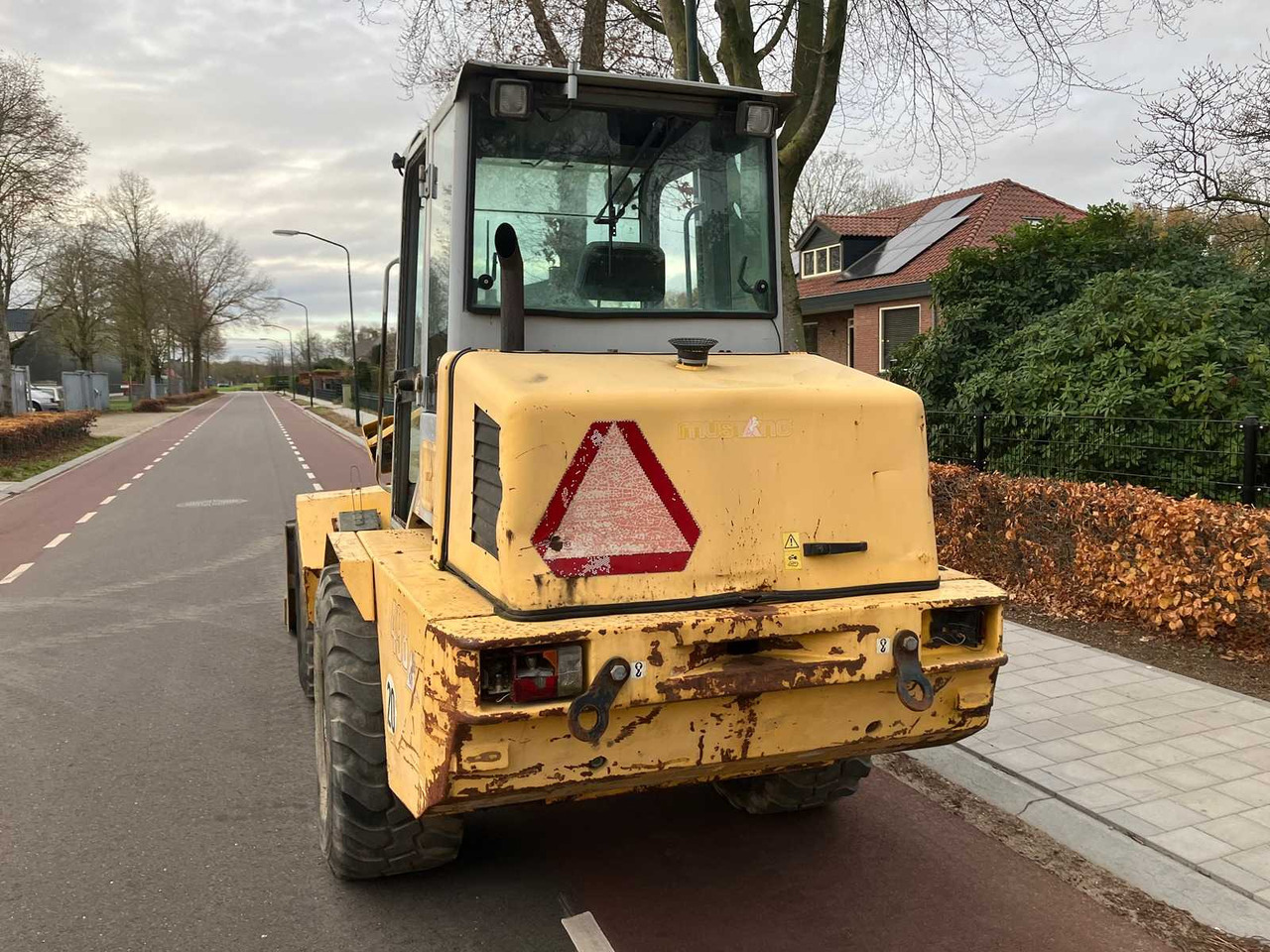 GEHL EUROPE - 2006 - KL498 - SHOVEL - 轮式装载机:图4 GEHL EUROPE - 2006 - KL498 - SHOVEL - 轮式装载机:图4