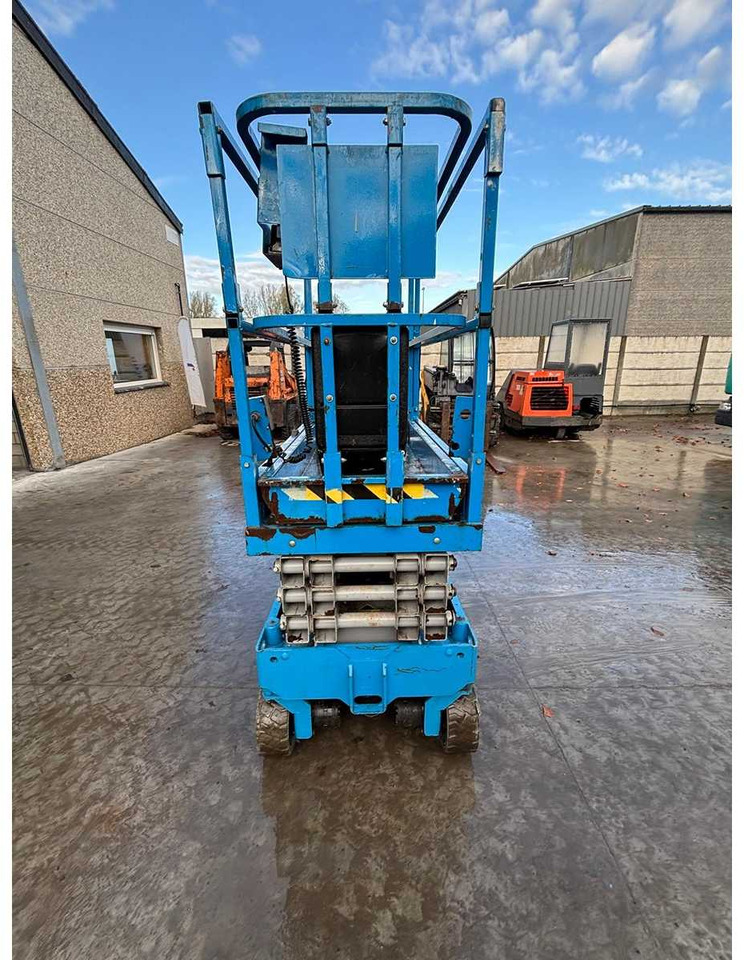 GENIE - 1997 - GS-1932 - AERIAL PLATFORM - 空中平台:图2 GENIE - 1997 - GS-1932 - AERIAL PLATFORM - 空中平台:图2