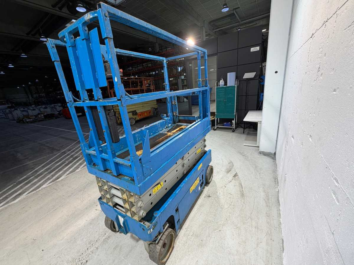 GENIE - 2006 - GS-1932 - AERIAL PLATFORM - 空中平台:图4 GENIE - 2006 - GS-1932 - AERIAL PLATFORM - 空中平台:图4