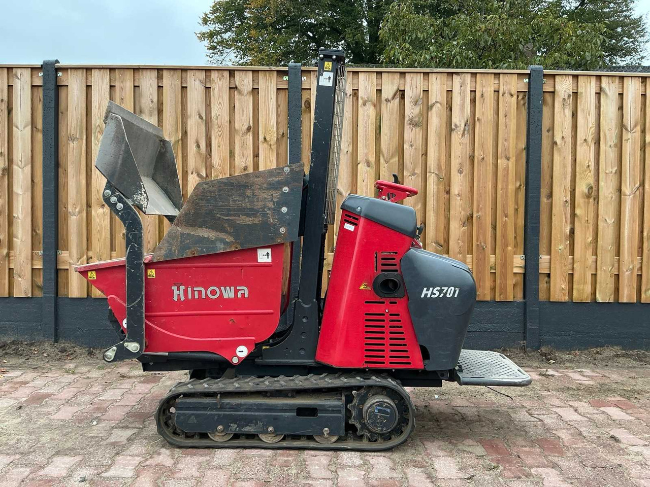 Hinowa HS701 - 自卸车:图2 Hinowa HS701 - 自卸车:图2