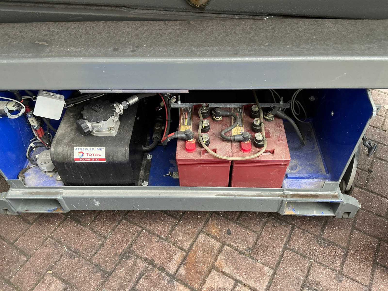 空中平台 Holland lift HL-7814:图19 空中平台 Holland lift HL-7814:图19