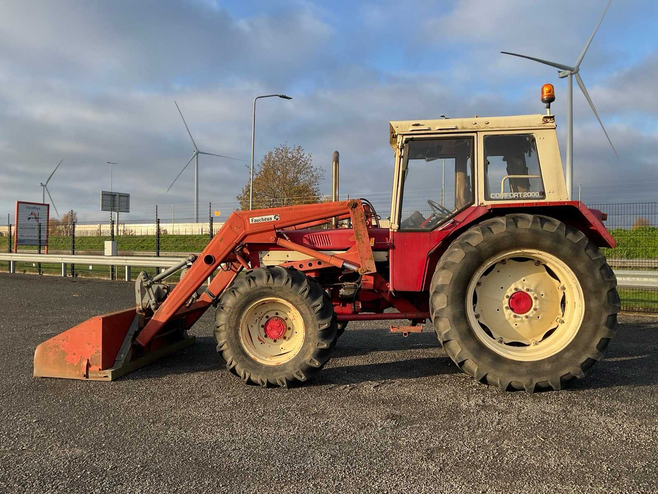 INTERNATIONAL 844AS ALL-WHEEL DRIVE AGRICULTURAL TRACTOR - 拖拉机:图3 INTERNATIONAL 844AS ALL-WHEEL DRIVE AGRICULTURAL TRACTOR - 拖拉机:图3