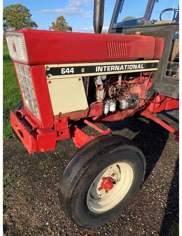 International 644 - 拖拉机:图4 International 644 - 拖拉机:图4