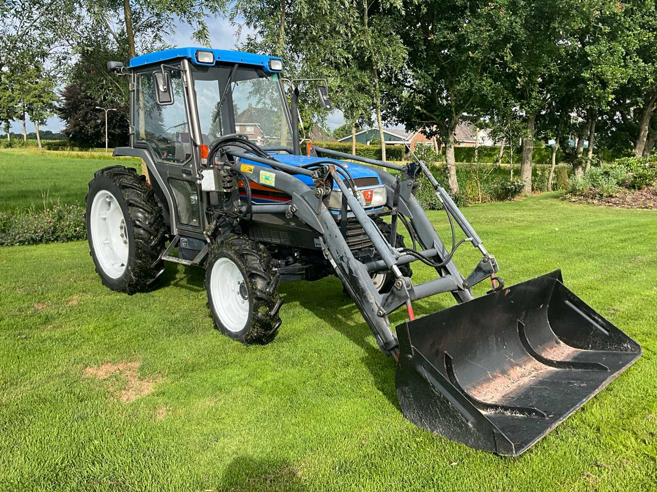 Iseki TF53F - 4WD - 紧凑型拖拉机:图4 Iseki TF53F - 4WD - 紧凑型拖拉机:图4