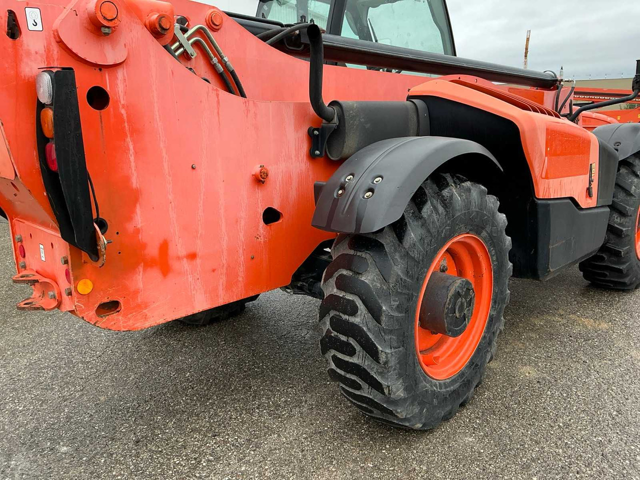 JCB 540-140 - 滑移装载机:图5 JCB 540-140 - 滑移装载机:图5