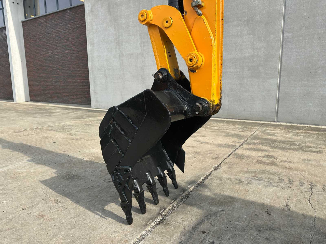 履带式挖掘机 JCB 8056：图7