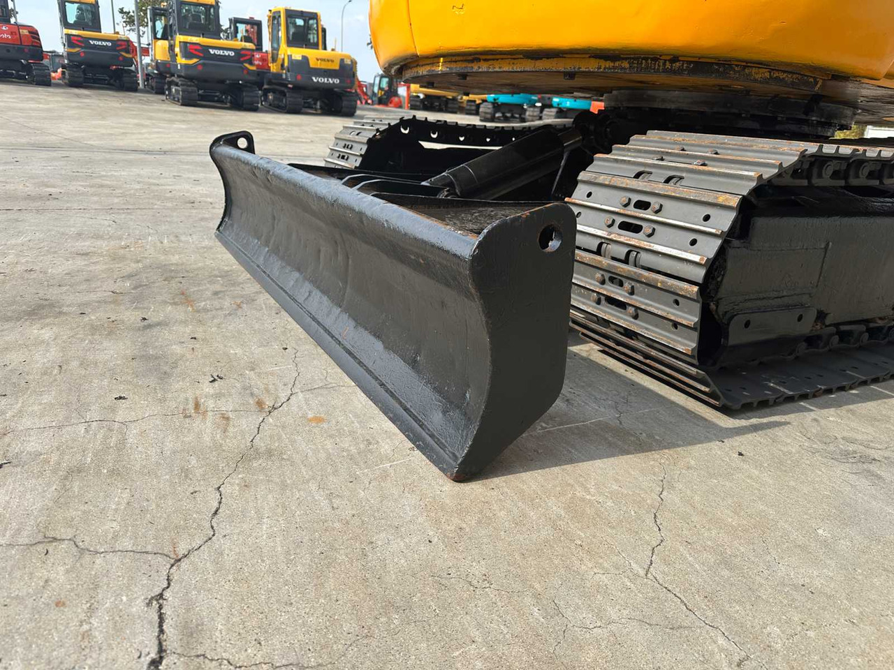 履带式挖掘机 JCB 8056：图18