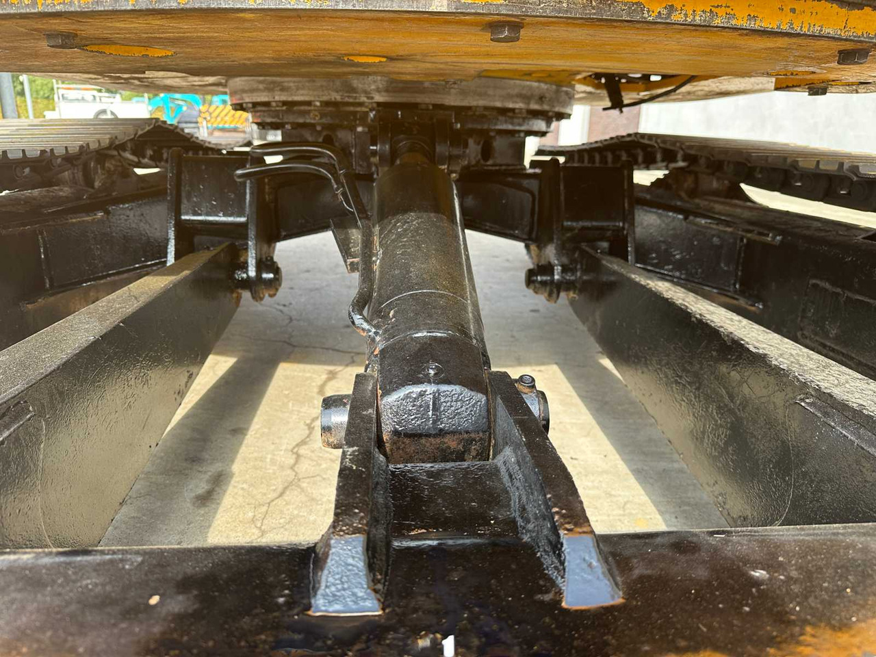 履带式挖掘机 JCB 8056：图21