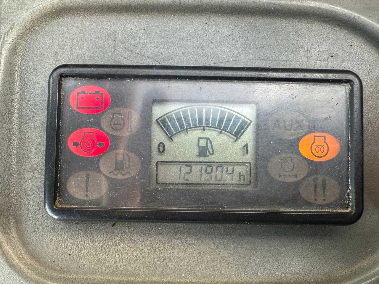 履带式挖掘机 JCB 8056：图32