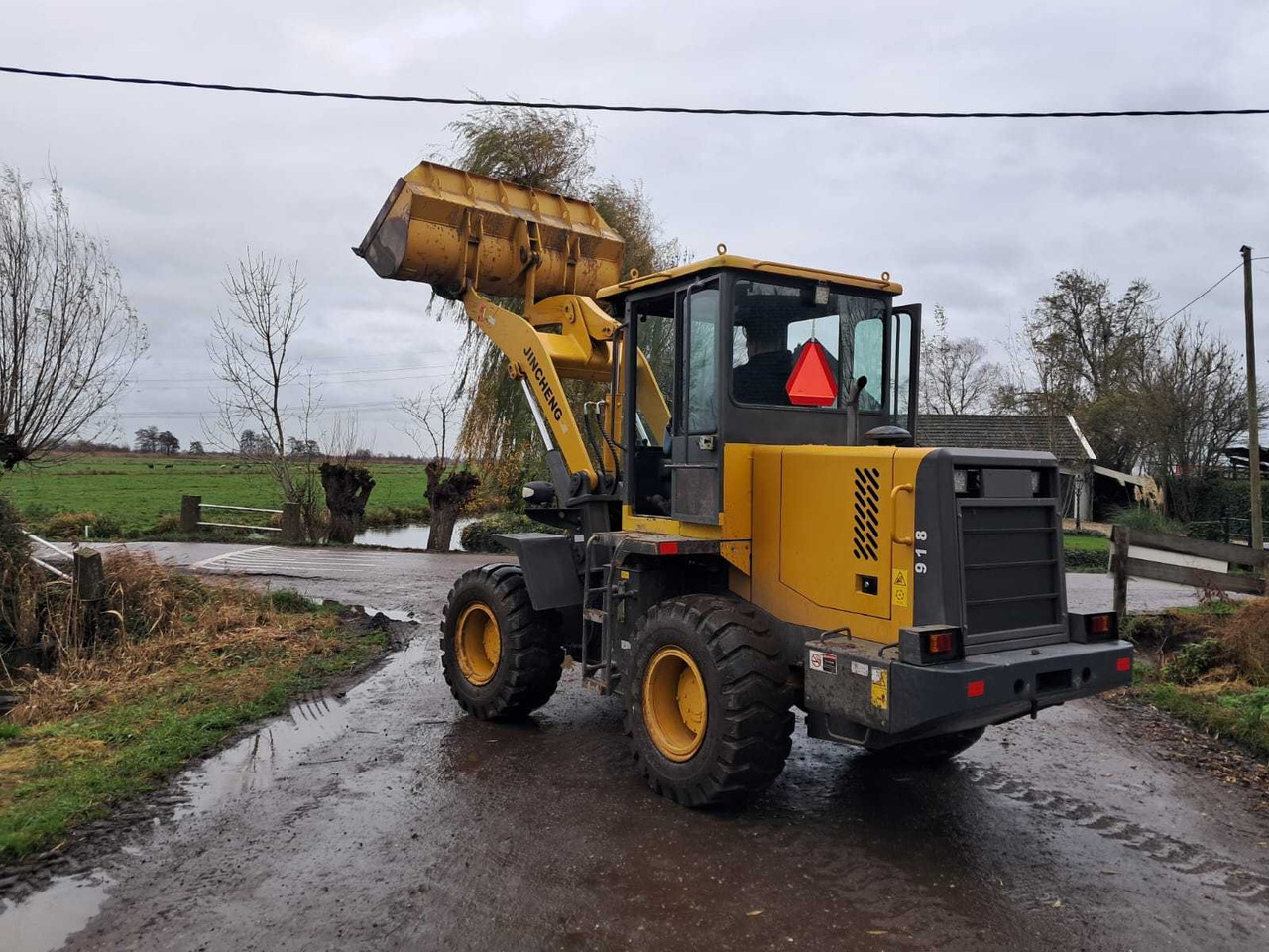 JINCHENG 918 SHOVEL - 轮式装载机:图3 JINCHENG 918 SHOVEL - 轮式装载机:图3