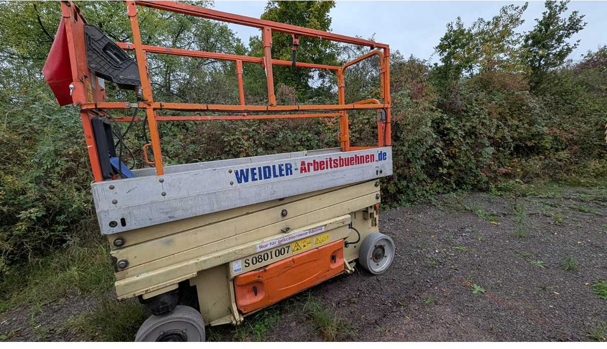 JLG - 2030ES - AERIAL WORK PLATFORMS (NO. 28305) - 2006 - 空中平台:图3 JLG - 2030ES - AERIAL WORK PLATFORMS (NO. 28305) - 2006 - 空中平台:图3