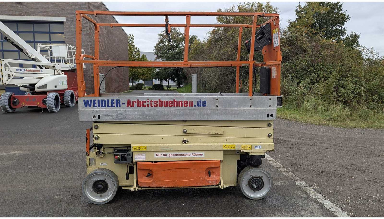 JLG - 2030ES - AERIAL WORK PLATFORMS (NO. 28306) - 2006 - 空中平台:图1 JLG - 2030ES - AERIAL WORK PLATFORMS (NO. 28306) - 2006 - 空中平台:图1