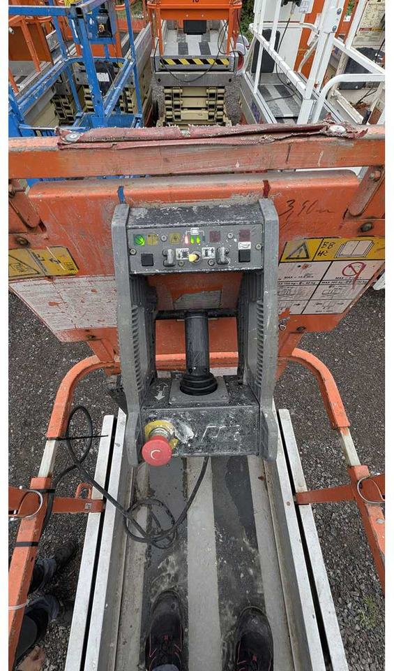 JLG - 2030ES - AERIAL WORK PLATFORMS (NO. 28309) - 2006 - 空中平台:图5 JLG - 2030ES - AERIAL WORK PLATFORMS (NO. 28309) - 2006 - 空中平台:图5