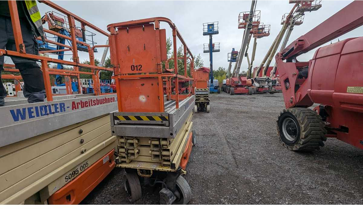 JLG - 2030ES - AERIAL WORK PLATFORMS (NO. 28310) - 2006 - 空中平台:图3 JLG - 2030ES - AERIAL WORK PLATFORMS (NO. 28310) - 2006 - 空中平台:图3