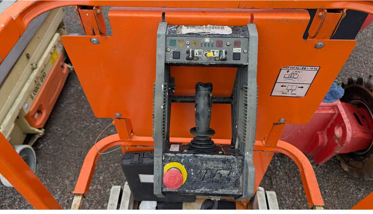 JLG 2630ES - 空中平台:图5 JLG 2630ES - 空中平台:图5