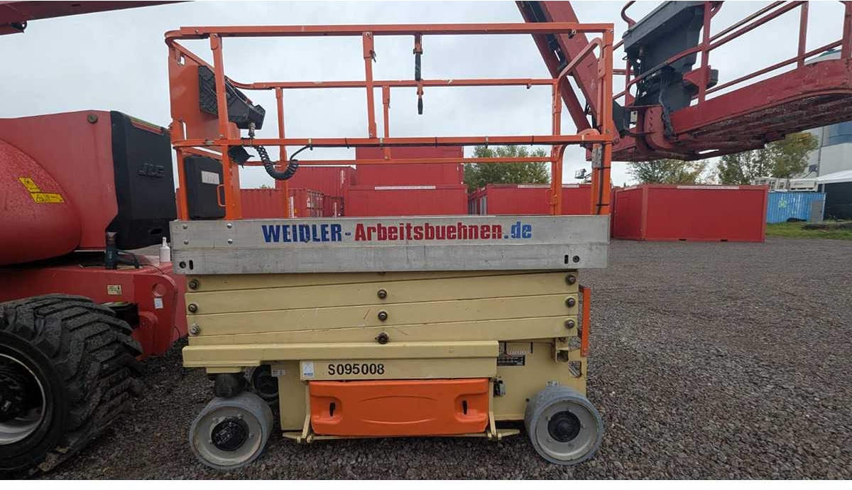 JLG 2630ES - 空中平台:图2 JLG 2630ES - 空中平台:图2