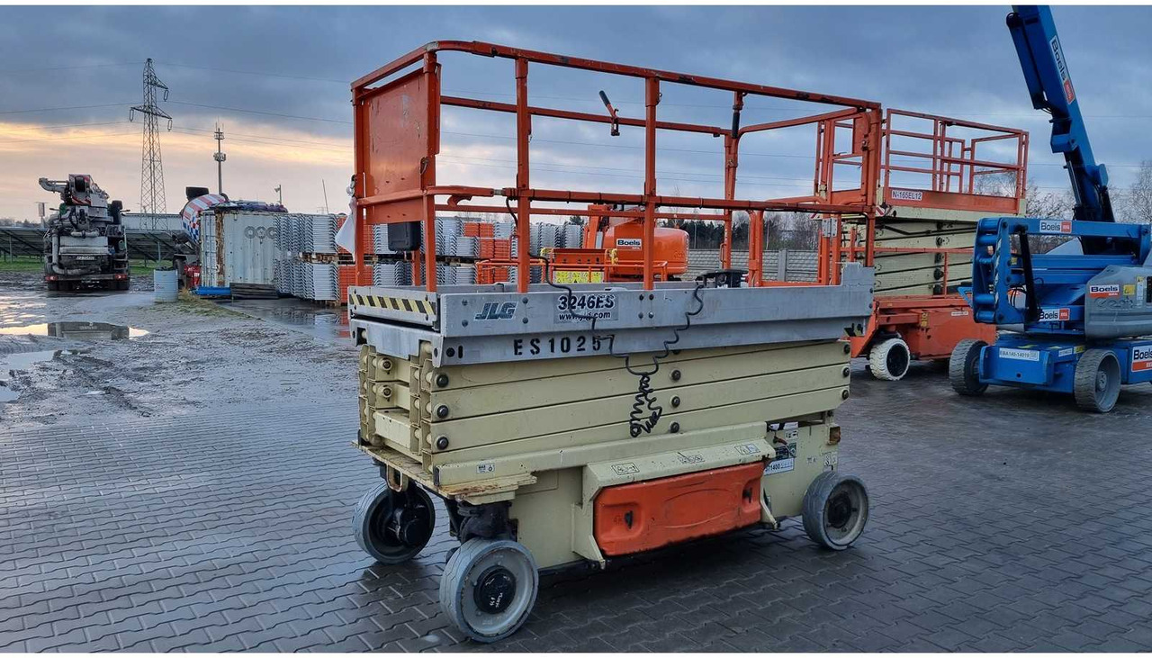 空中平台 JLG - 3246ES - AERIAL WORK PLATFORMS - 2013 (ESN11813027)：图6