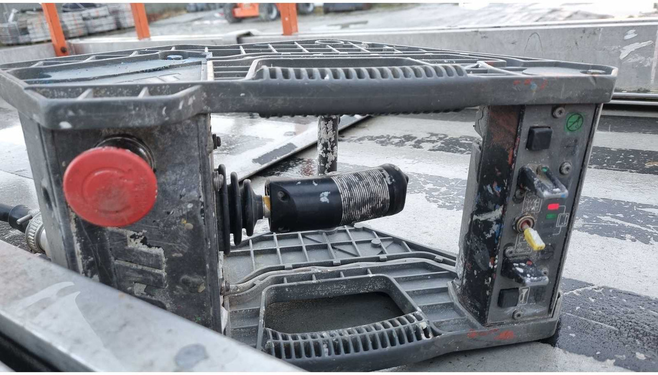 空中平台 JLG - 3246ES - AERIAL WORK PLATFORMS - 2013 (ESN11813027)：图14