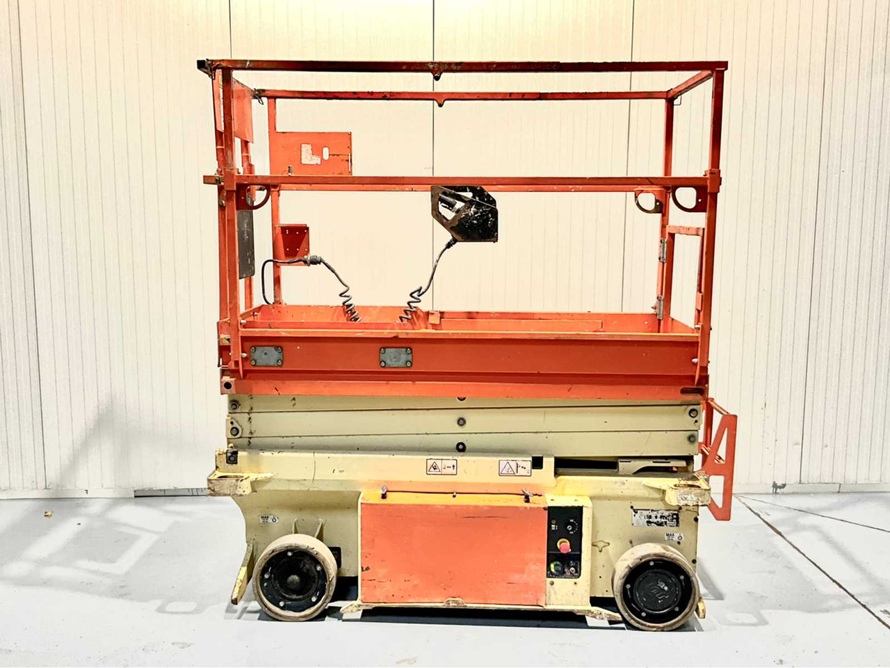 JLG -6RS - AERIAL PLATFORM, 2015, WORKING HEIGHT 7.8 METERS, 279 HOURS, SCISSOR LIFT EXTENDABLE - 空中平台:图1 JLG -6RS - AERIAL PLATFORM, 2015, WORKING HEIGHT 7.8 METERS, 279 HOURS, SCISSOR LIFT EXTENDABLE - 空中平台:图1