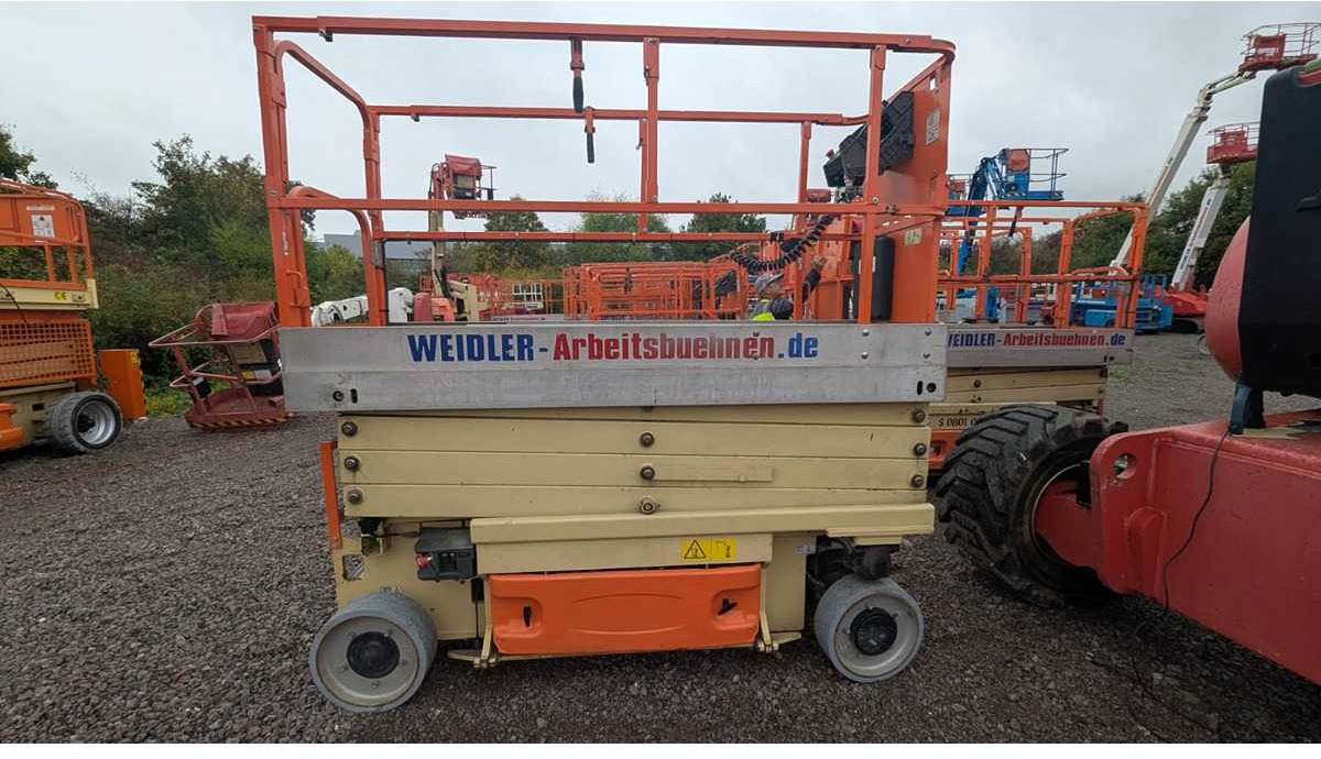 JLG JLG - 2630ES - AERIAL WORK PLATFORMS (NO. 28262) - 2006 - 空中平台:图1 JLG JLG - 2630ES - AERIAL WORK PLATFORMS (NO. 28262) - 2006 - 空中平台:图1