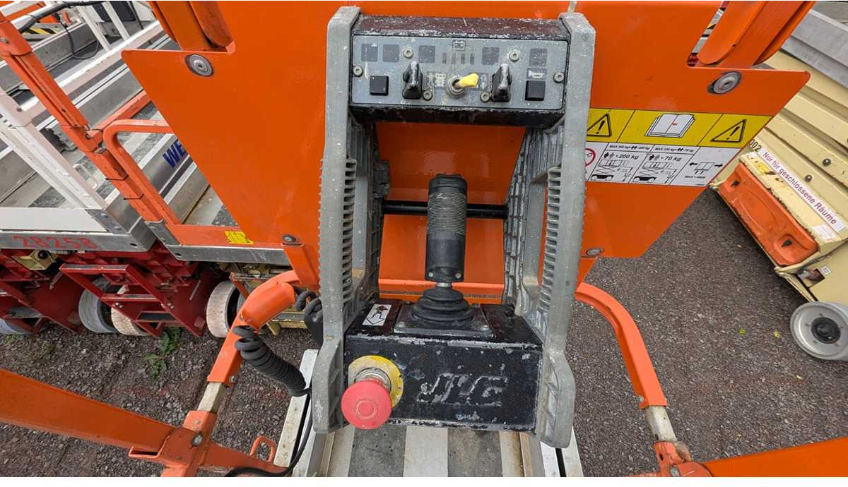 JLG JLG - 2630ES - AERIAL WORK PLATFORMS (NO. 28264) - 2006 - 空中平台:图5 JLG JLG - 2630ES - AERIAL WORK PLATFORMS (NO. 28264) - 2006 - 空中平台:图5