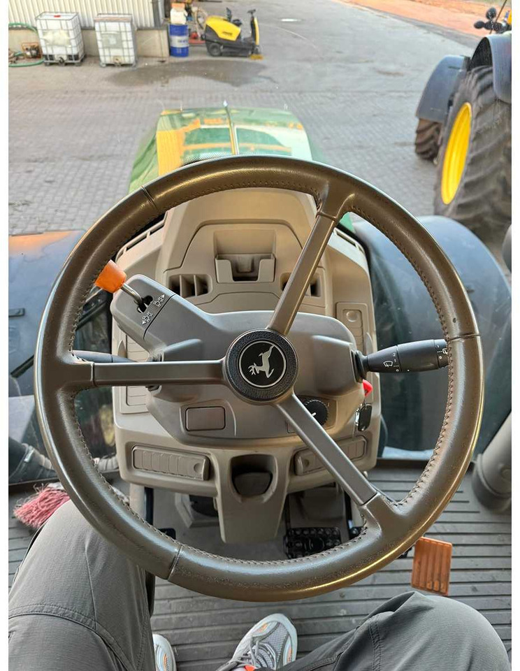 JOHN DEERE 6R 250 - E18 - 拖拉机:图3 JOHN DEERE 6R 250 - E18 - 拖拉机:图3