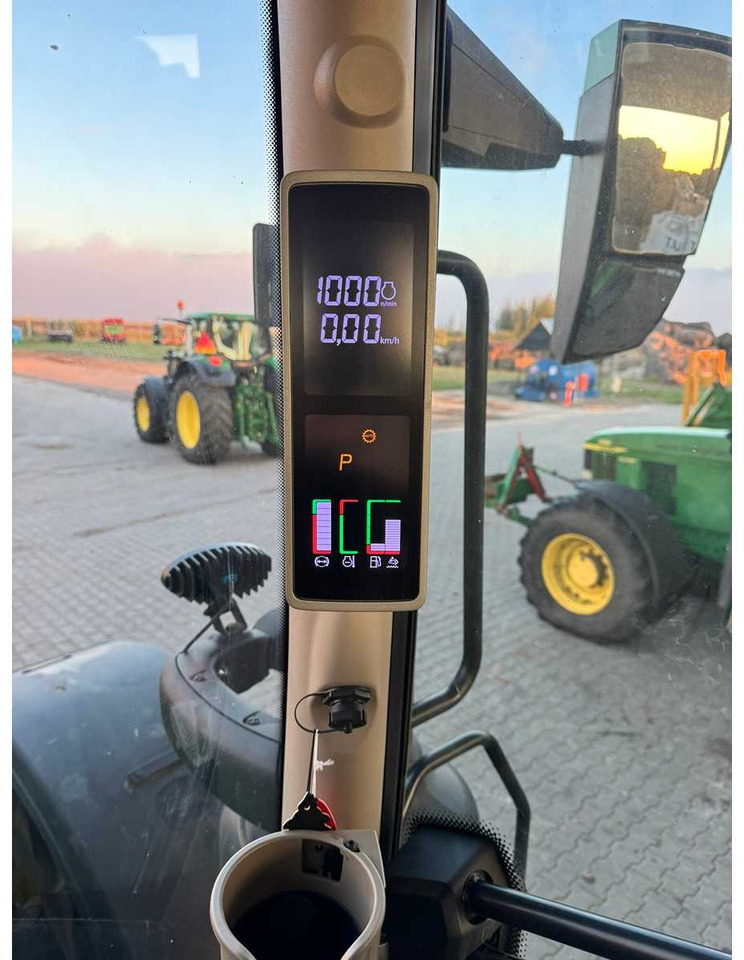 JOHN DEERE 6R 250 - E18 - 拖拉机:图5 JOHN DEERE 6R 250 - E18 - 拖拉机:图5