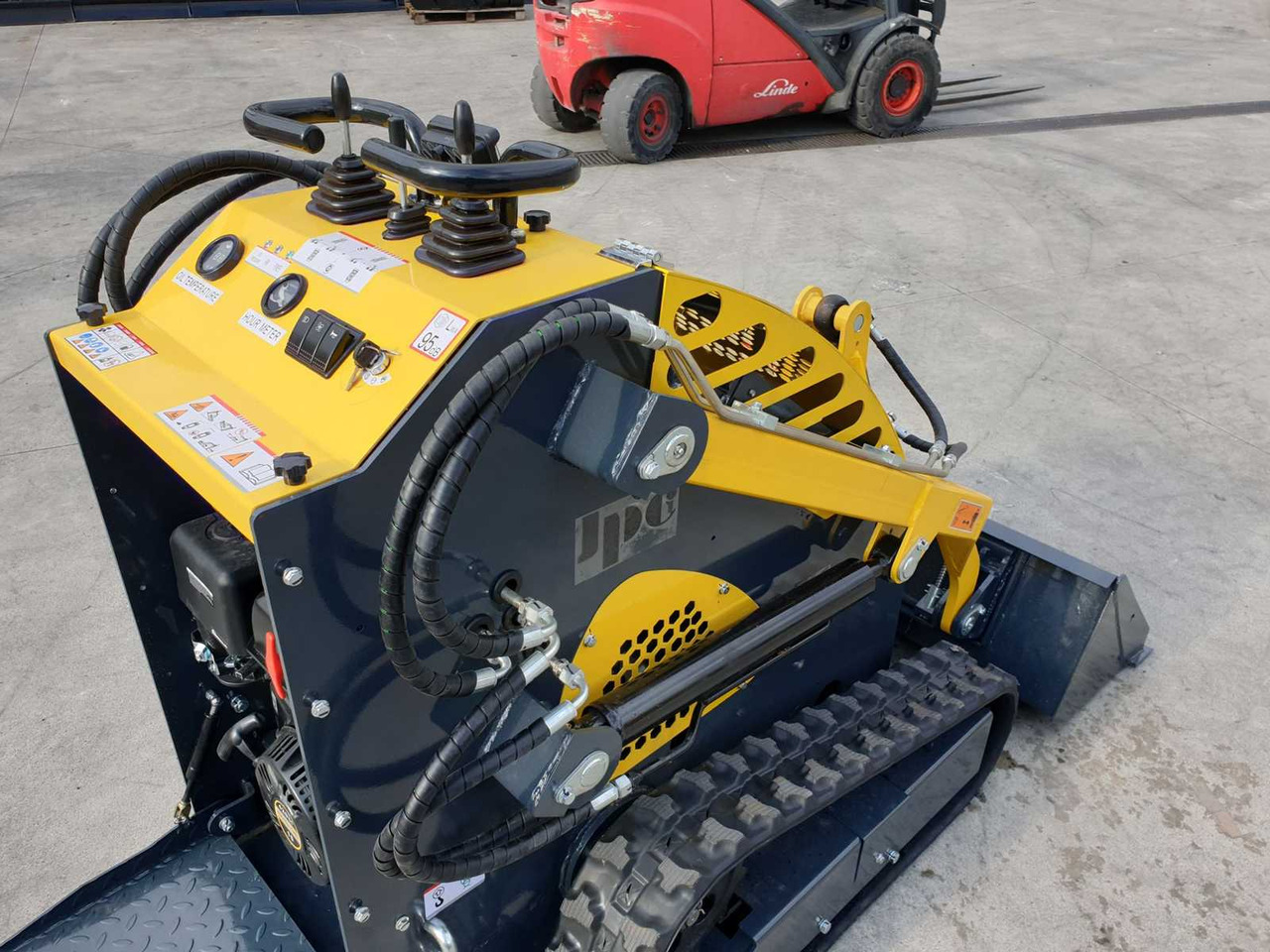 轮式装载机 JPC HT360 MINI TRACK LOADER：图11