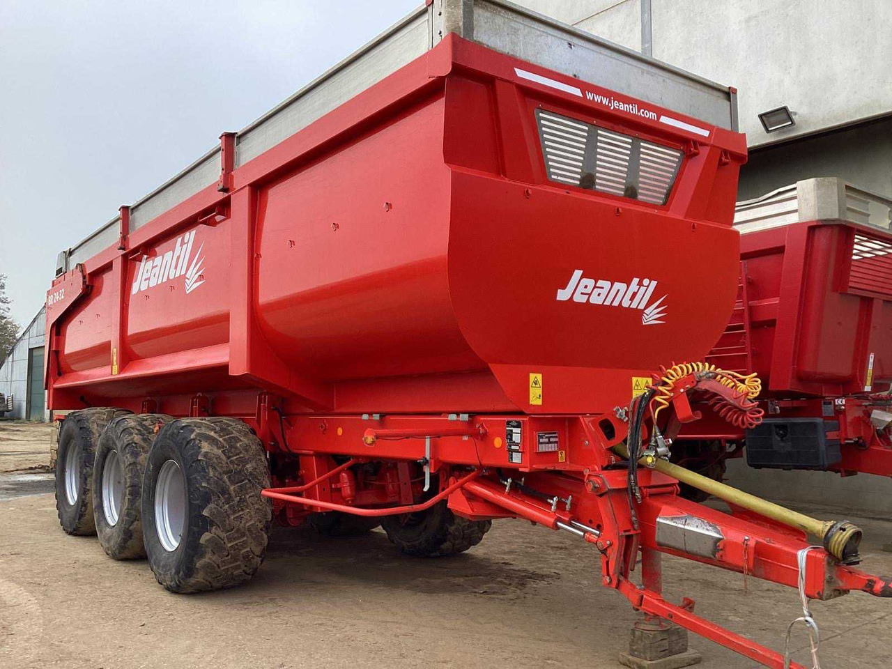 Jentil BR 24-32 - 农场自卸拖车/ 自卸车:图2 Jentil BR 24-32 - 农场自卸拖车/ 自卸车:图2