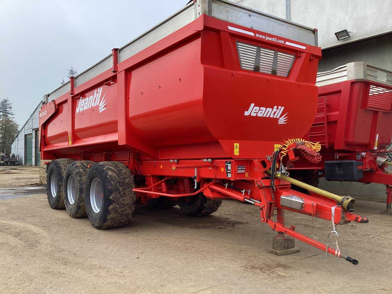 Jentil BR 24-32 - 农场自卸拖车/ 自卸车:图3 Jentil BR 24-32 - 农场自卸拖车/ 自卸车:图3