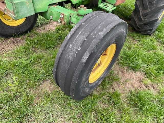 John Deere 1640 - 拖拉机:图5 John Deere 1640 - 拖拉机:图5