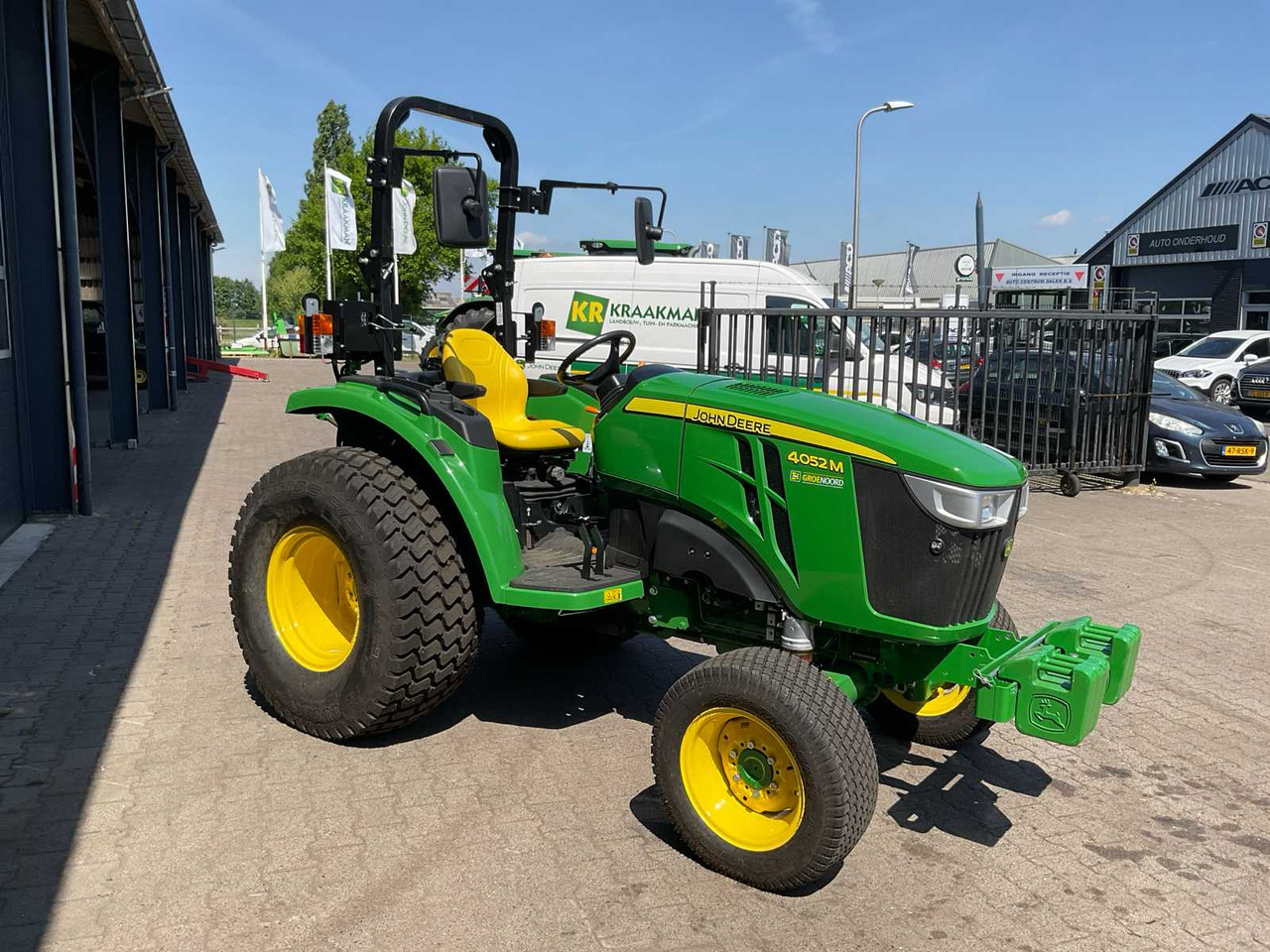 John Deere 4052M - 紧凑型拖拉机:图3 John Deere 4052M - 紧凑型拖拉机:图3