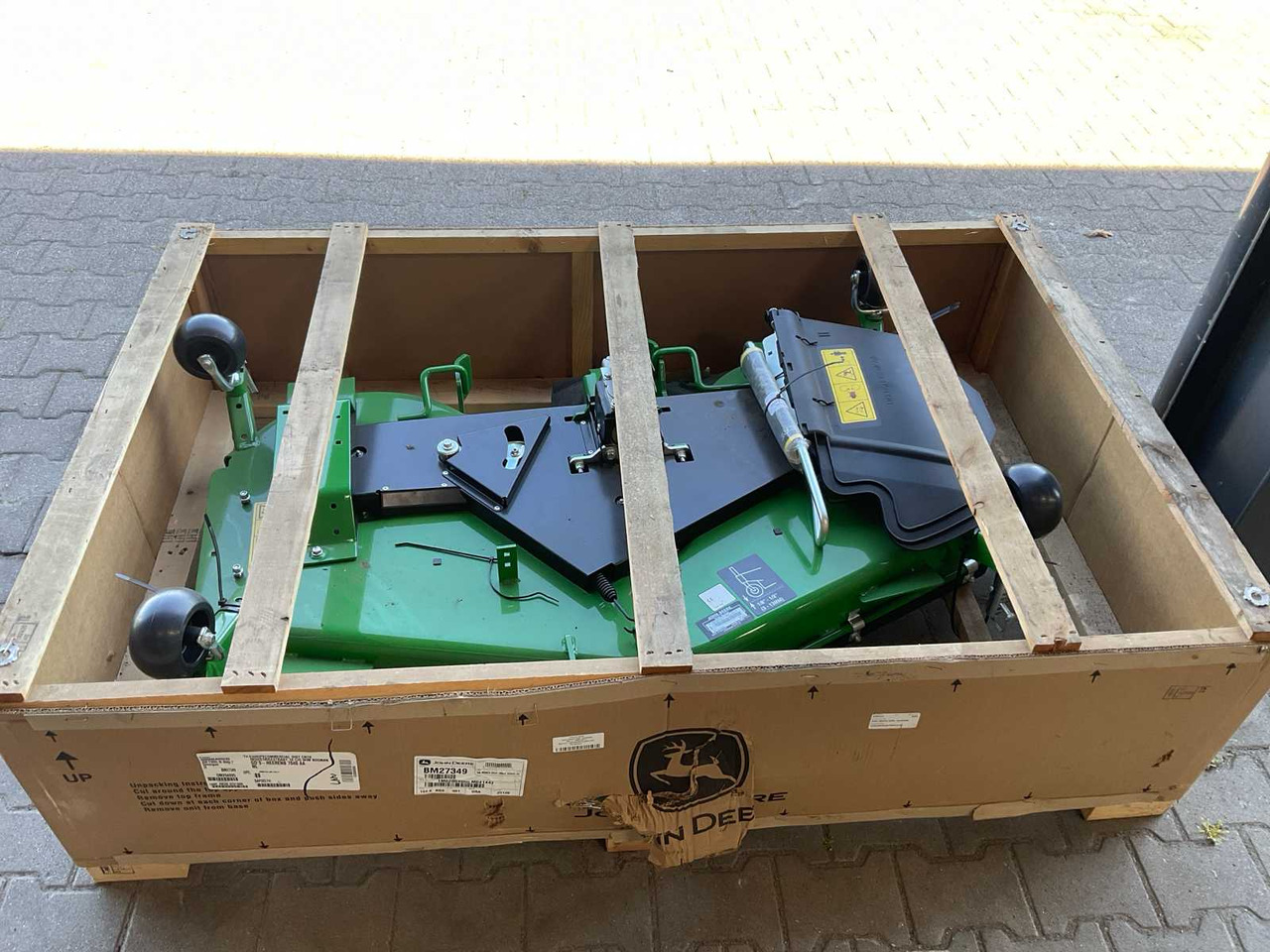John Deere 54” - 甩刀式割草机/ 表土疏松机:图1 John Deere 54” - 甩刀式割草机/ 表土疏松机:图1