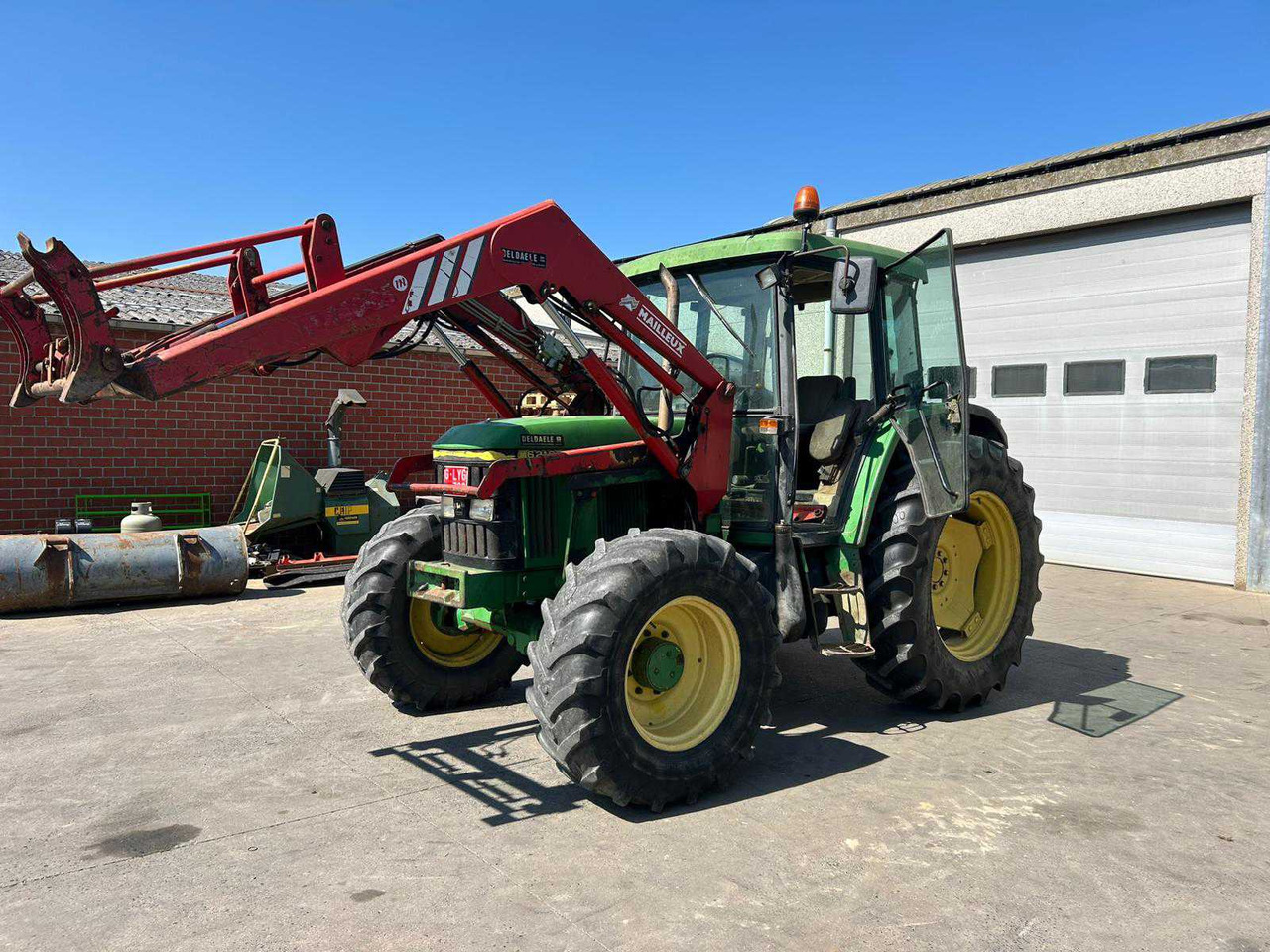 John Deere 6210 - 拖拉机:图1 John Deere 6210 - 拖拉机:图1