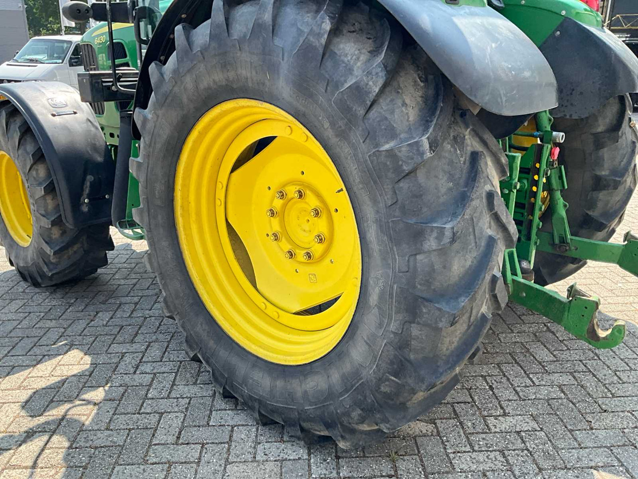 John Deere 6430 Premium - 拖拉机:图5 John Deere 6430 Premium - 拖拉机:图5